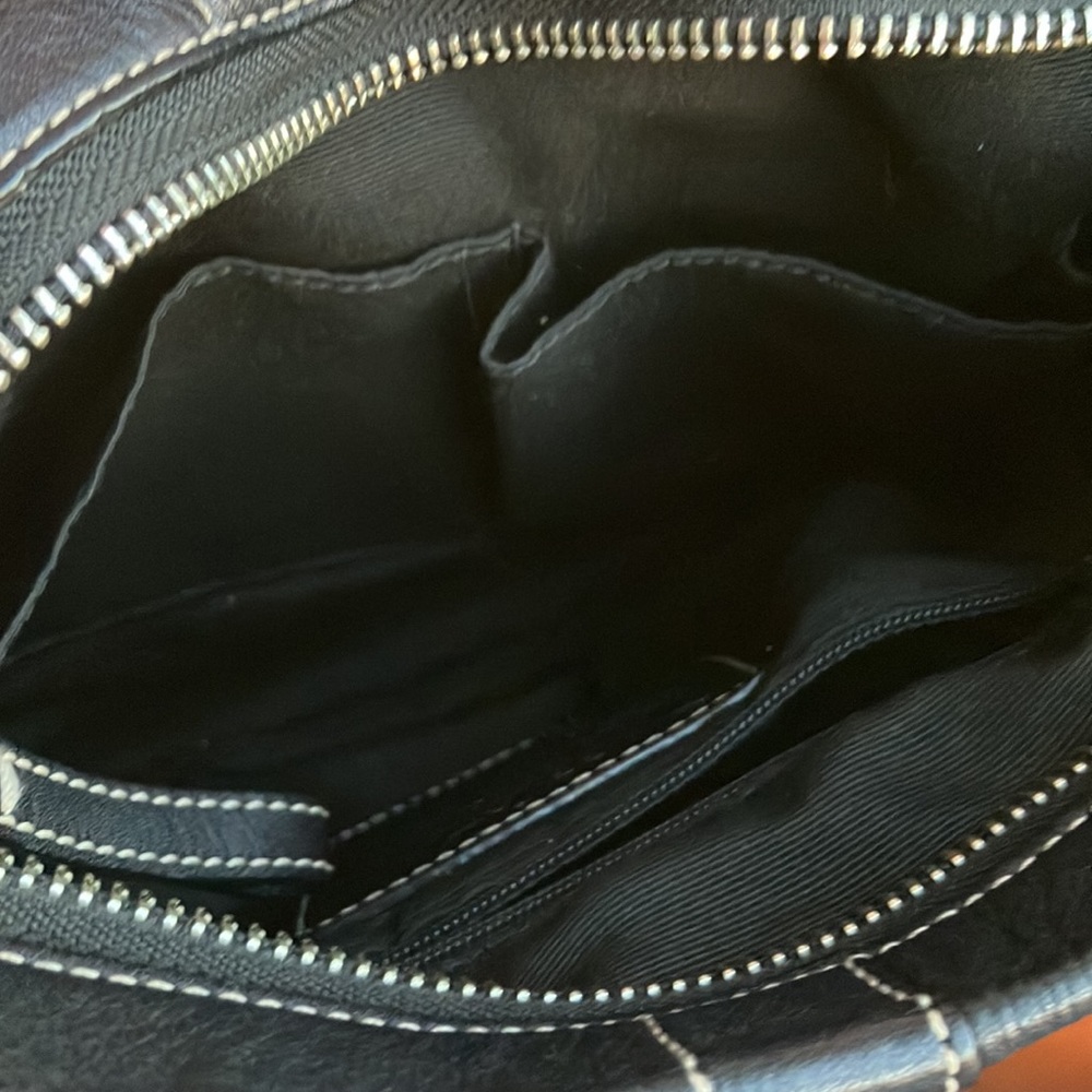 Coach black leather sm/med shoulder bag Serial no G05D-1453 - Picture 9 of 17